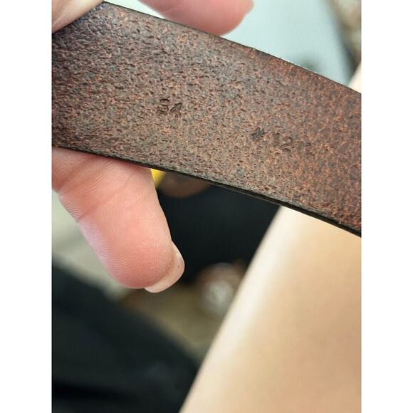 Eddie Bauer Men's Brown Genuine Leather Golden Buckle Belt Size 34 - Picture 5 of 6